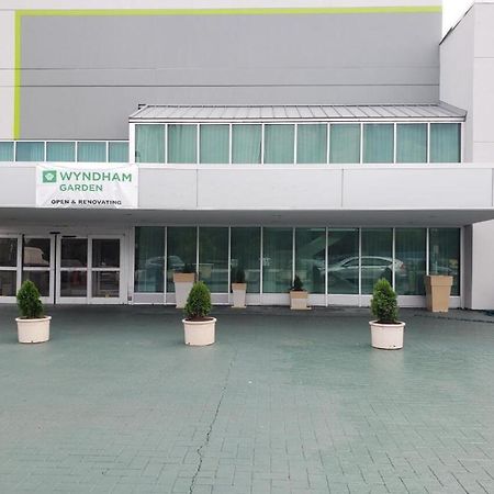 Wyndham Garden Totowa Hotel Екстериор снимка