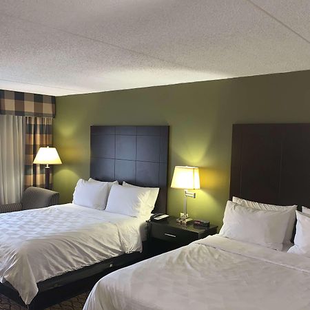 Wyndham Garden Totowa Hotel Екстериор снимка