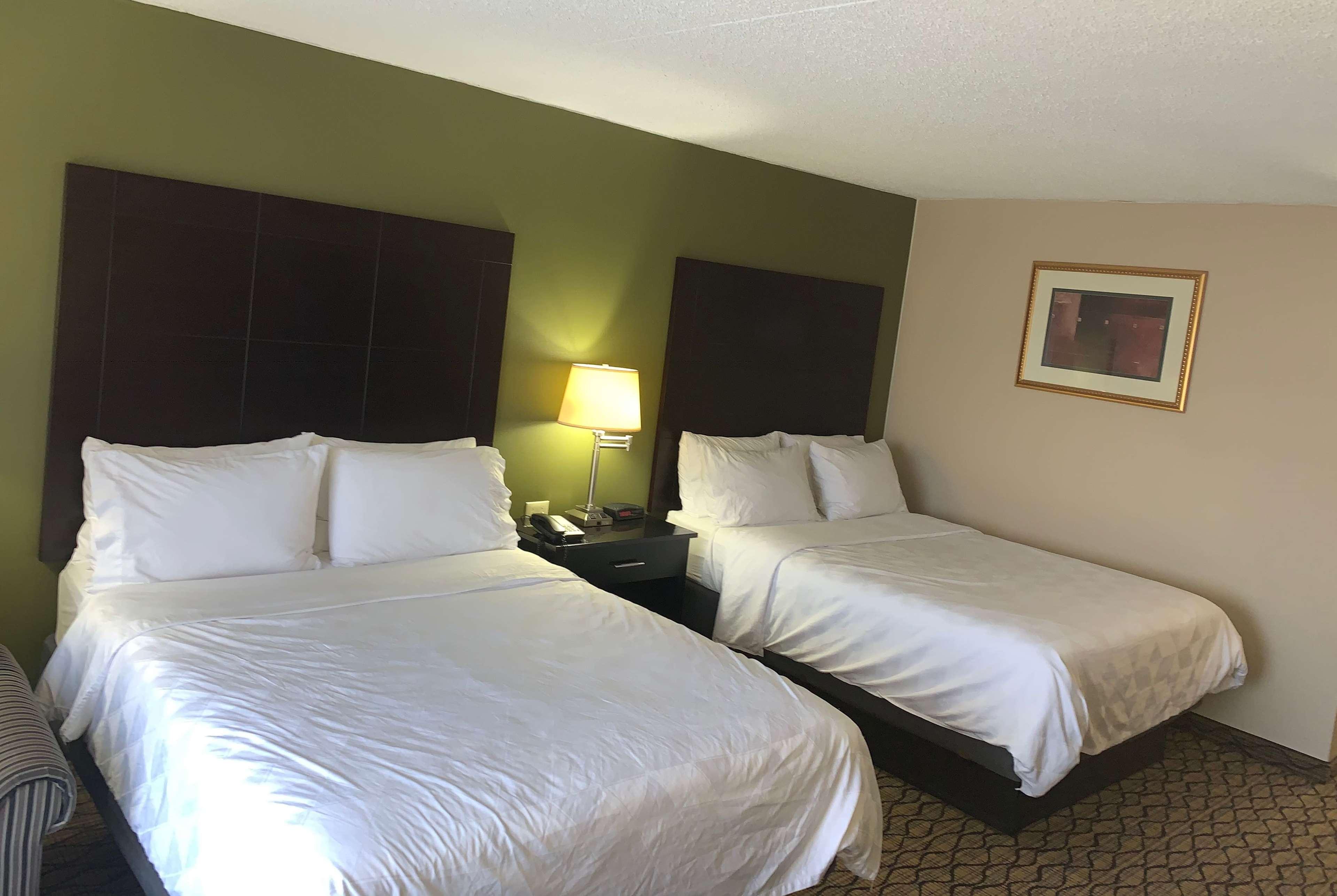 Wyndham Garden Totowa Hotel Екстериор снимка