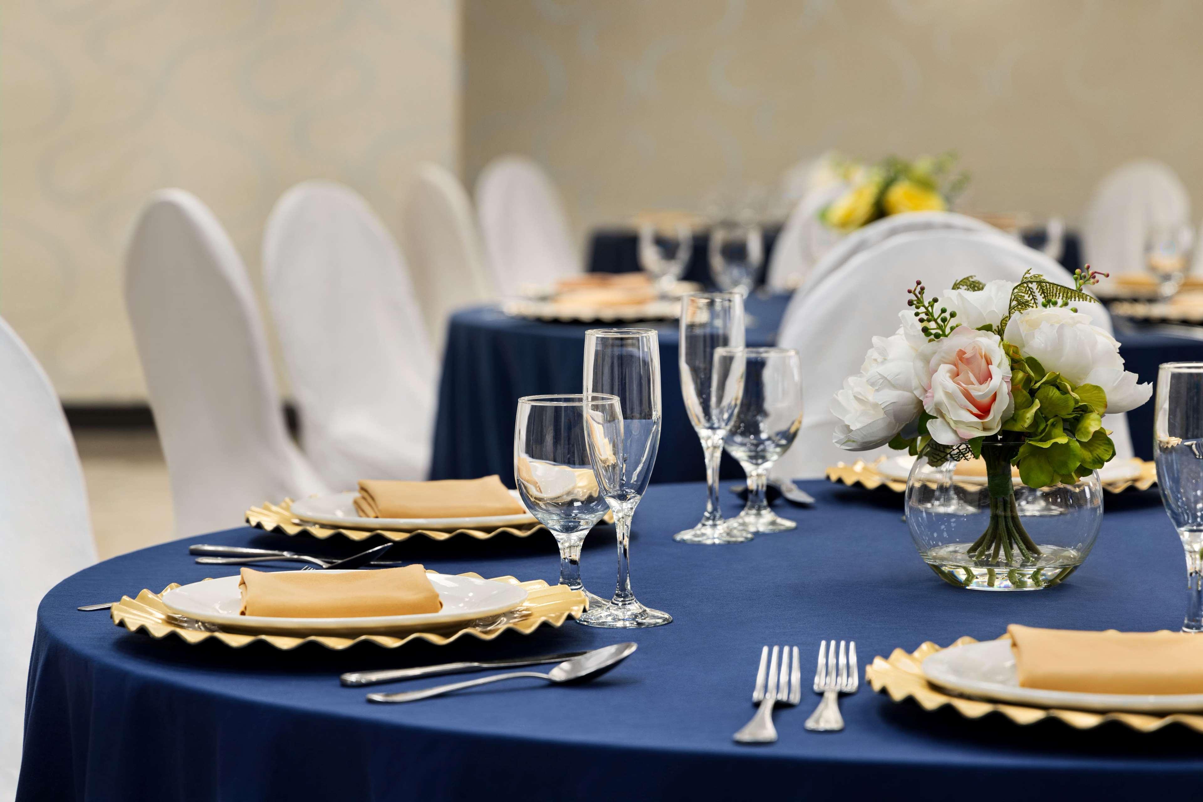 Wyndham Garden Totowa Hotel Екстериор снимка