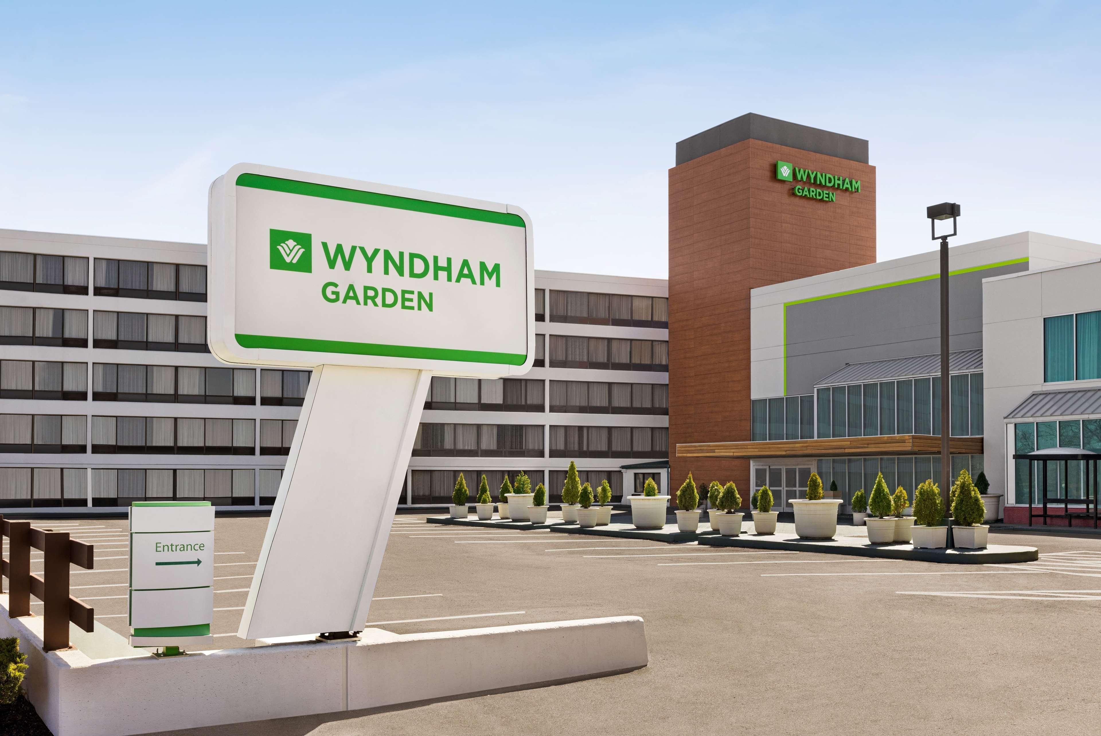 Wyndham Garden Totowa Hotel Екстериор снимка